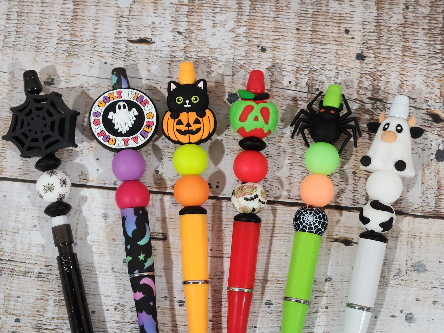 Beaded Halloween Pen, Journaling, Ghost Cow, Cute Pen, Spooky Season, Halloween Spider Web, Spooky Vibes, Scrapbooking, Pencil, Fall Pen